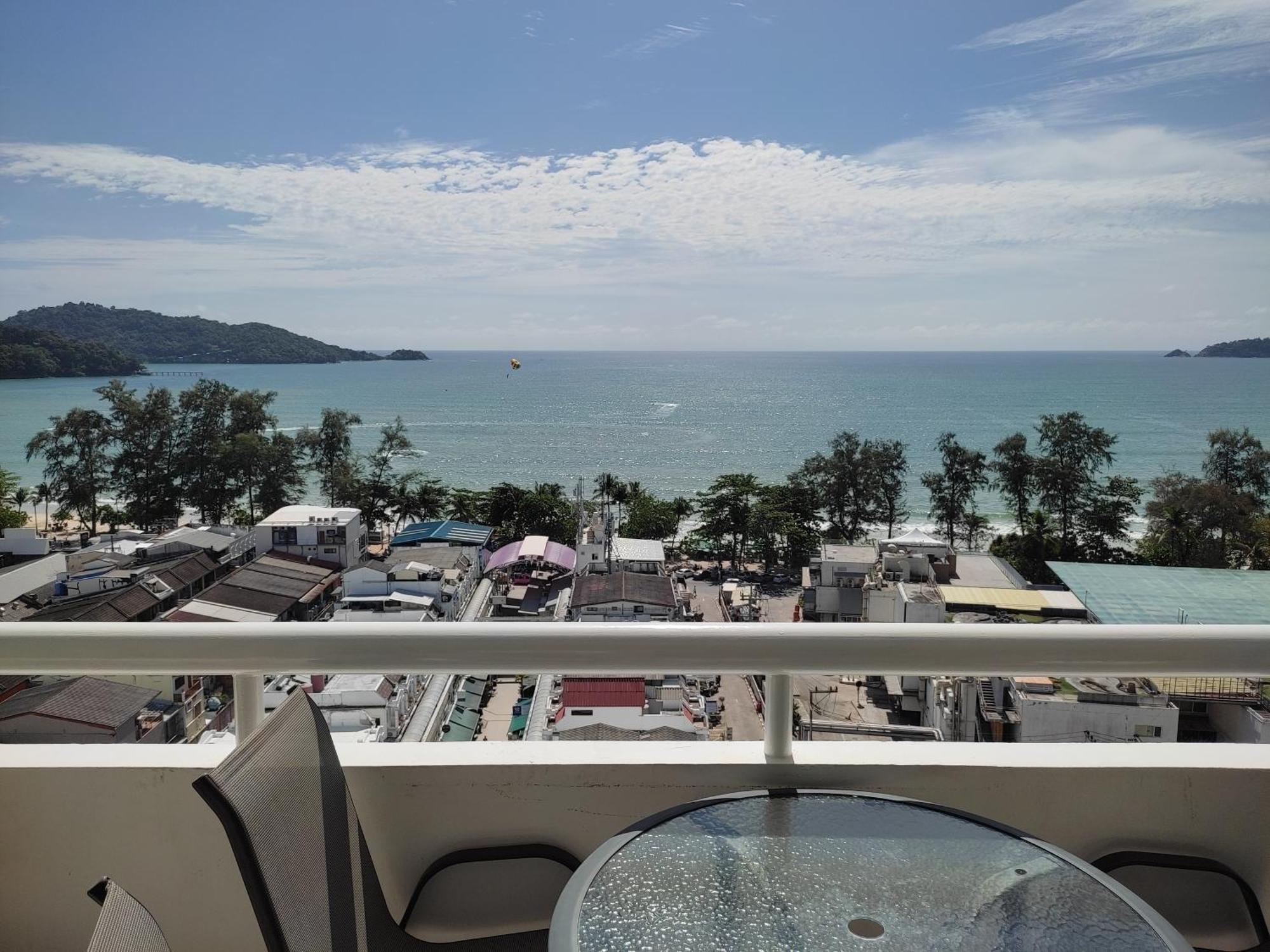 Patong Tower Holiday Rentals Exterior photo